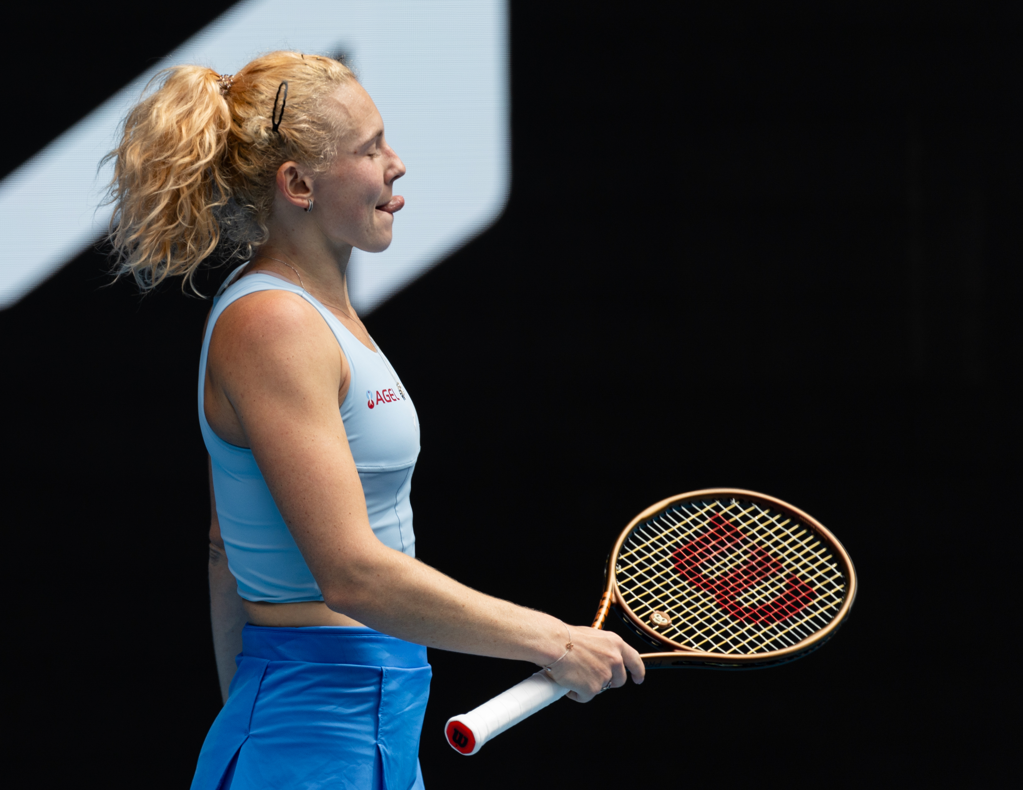 亚博体育-比赛规则变更首场状态出色，雄鹿观众沸腾！，大坂直美重返赛场上演精彩一战的简单介绍-亚博体育