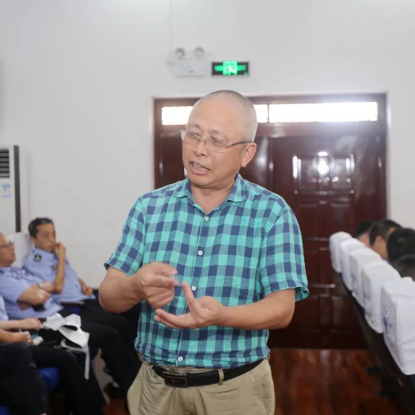 马德里竞技内部会议纪要流出——集结日完成体检，社区盾使命明确，心理建设被强调的简单介绍